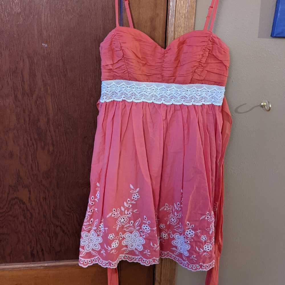Size 3 juniors salmon colored dress
